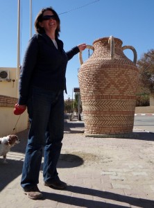 Big brick jugs decorate the town - it's a bit odd!