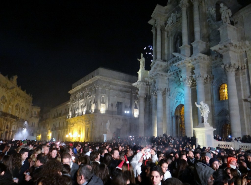 Slightly fuller than it was at 10pm!