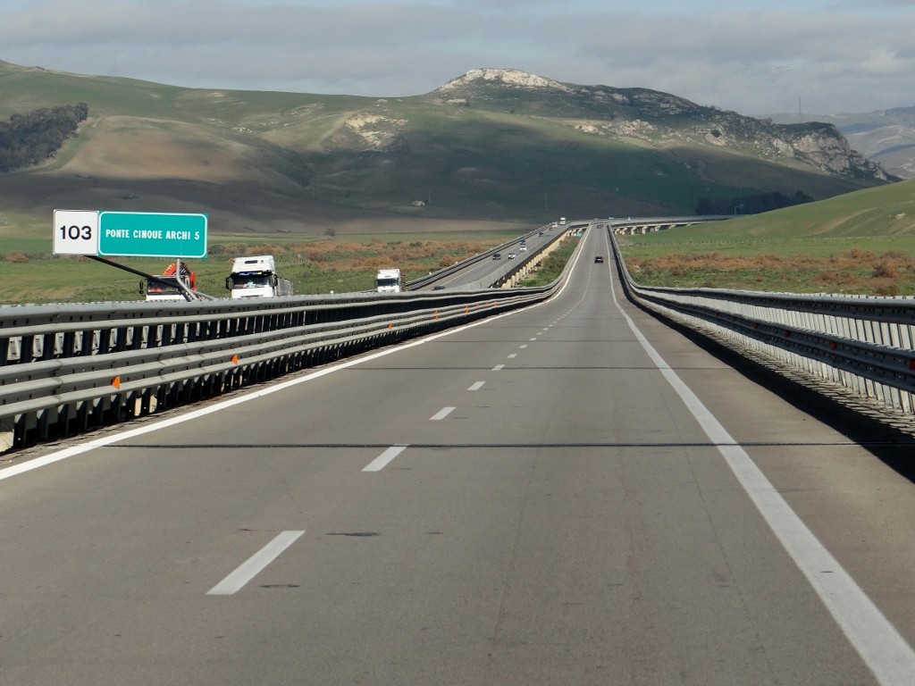 I've complained loads about Italian roads, but this one was beautiful and hardly bumpy!