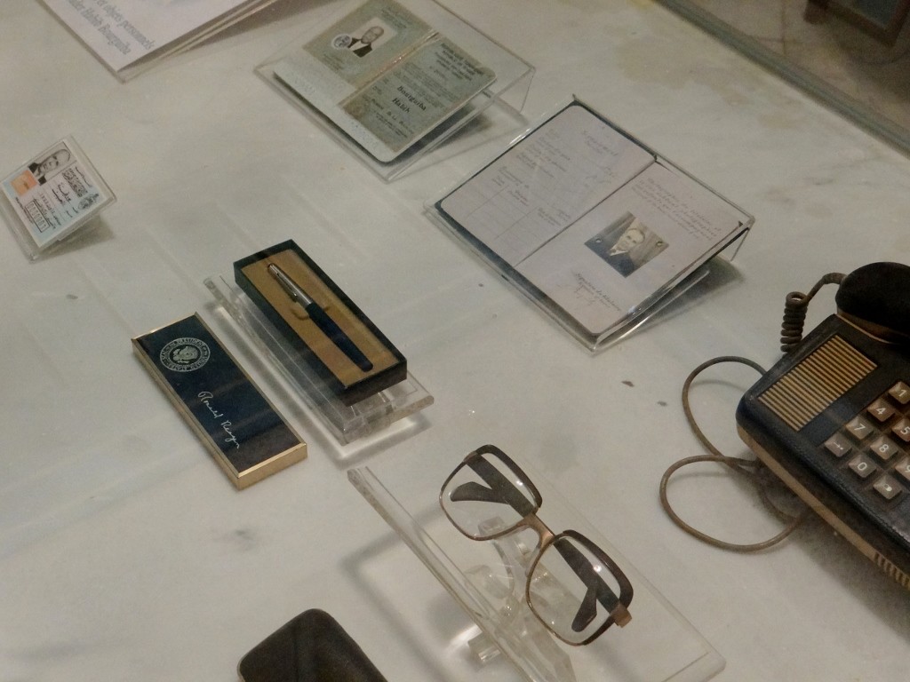 Bourguiba memorabilia, including a Ronald Regan pen