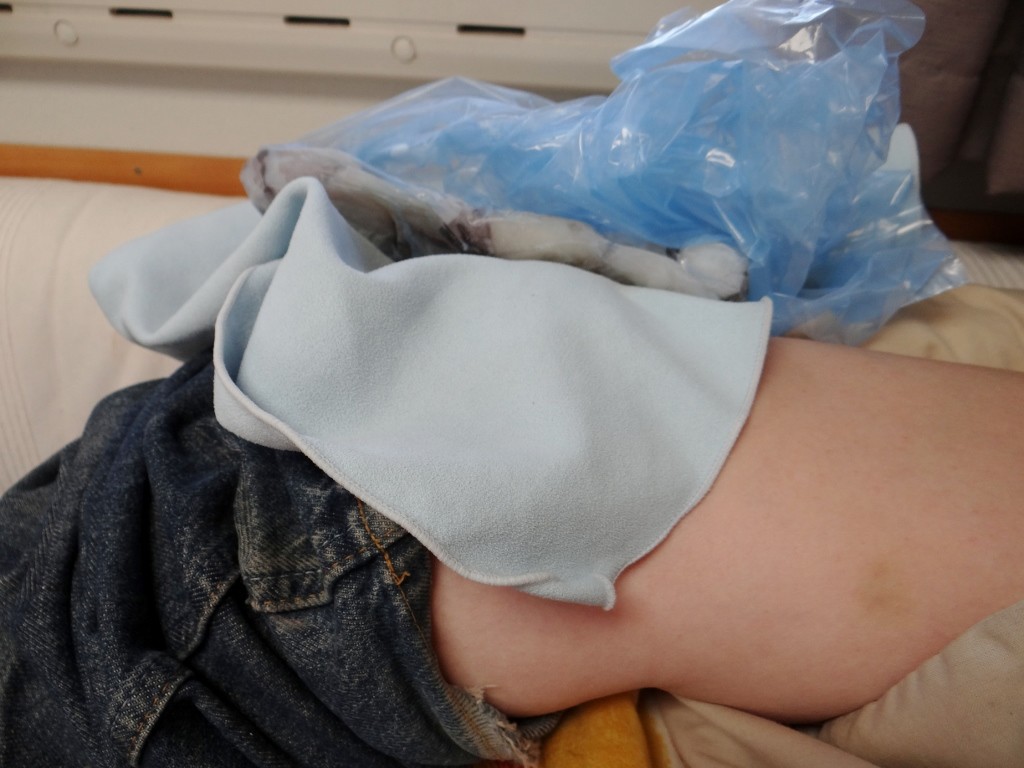 No ice or frozen peas to hand? Frozen octopus works well too!