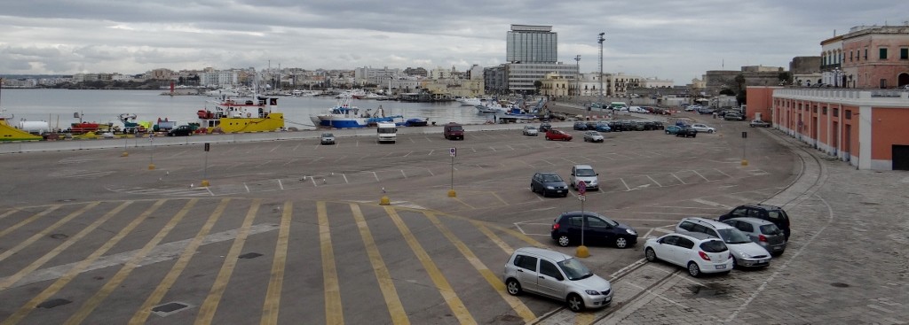 Dave in the big empty car park - where are all the other motorhomes?