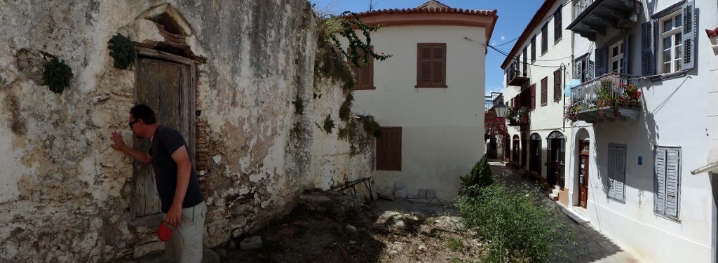 No chance of seeing any bullet holes on this old building - it was the wrong one for starters!