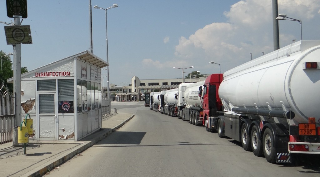We cruise past the lorry queue for the border, thankful that we don't have to stop for disinfection!
