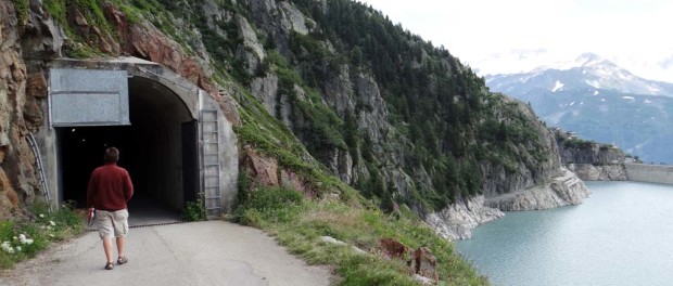 Jay heading back into the tunnel, it comes out not far from the building you can see at the end