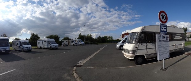 One of the two official aires in central Rochefort, a stone's throw from the marina.