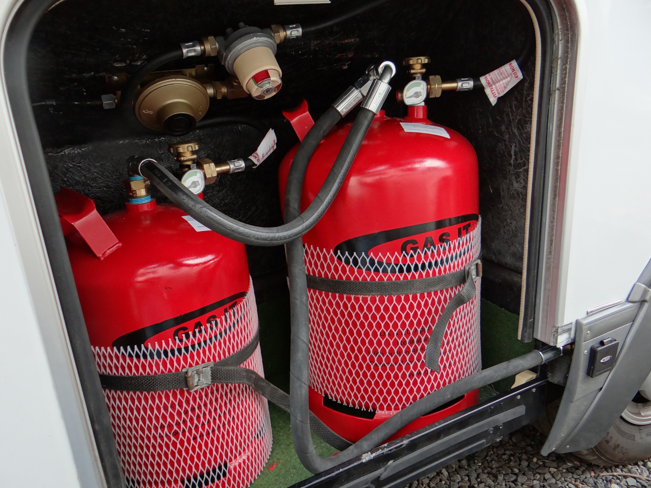 GasIT Motorhome Campervan Self Refillable LPG Gas Bottles Tanks