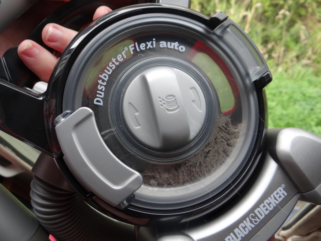 Back at the garage early, Zagan even got a hoover. Filthy we are (were), filthy!