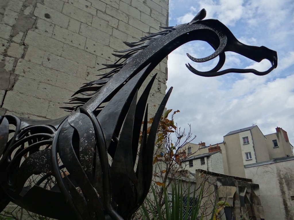 Saumur has a BIG thing about horses. They're everywhere folks.