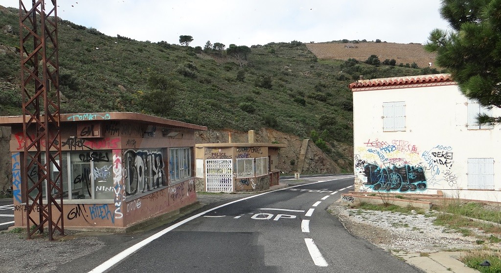 Nothing doing at the French border.