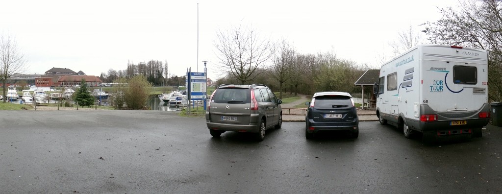 Zagan parked up at the Pleasure Port on the edge of Halluin and Menin