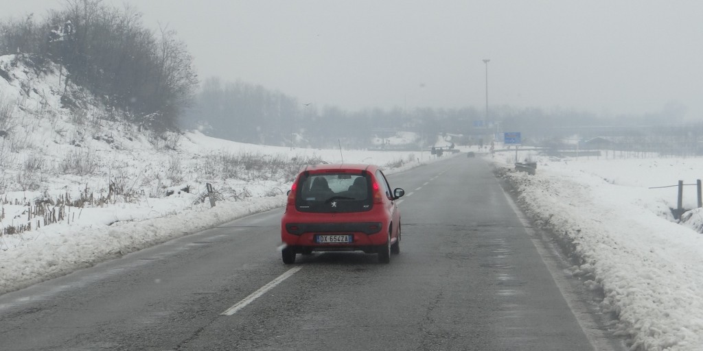 Only the second time I've come across a car behaving so erratically. Maybe drunk, maybe terrified of the snow, I dunno.