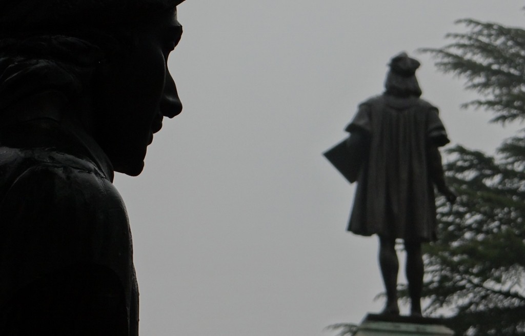 Raphael being looked upon by one of the town's lesser, but still rather better than I, artists