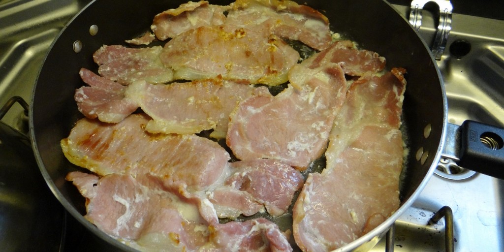 Sorry to any vegetarians, but this is food porn to us - you just can't get 'proper bacon' here.