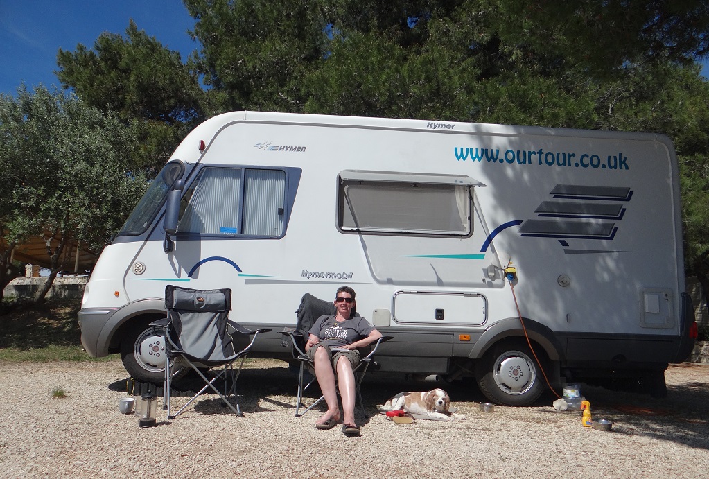 Ju's Braving the Searing Heat at Camping Rožac