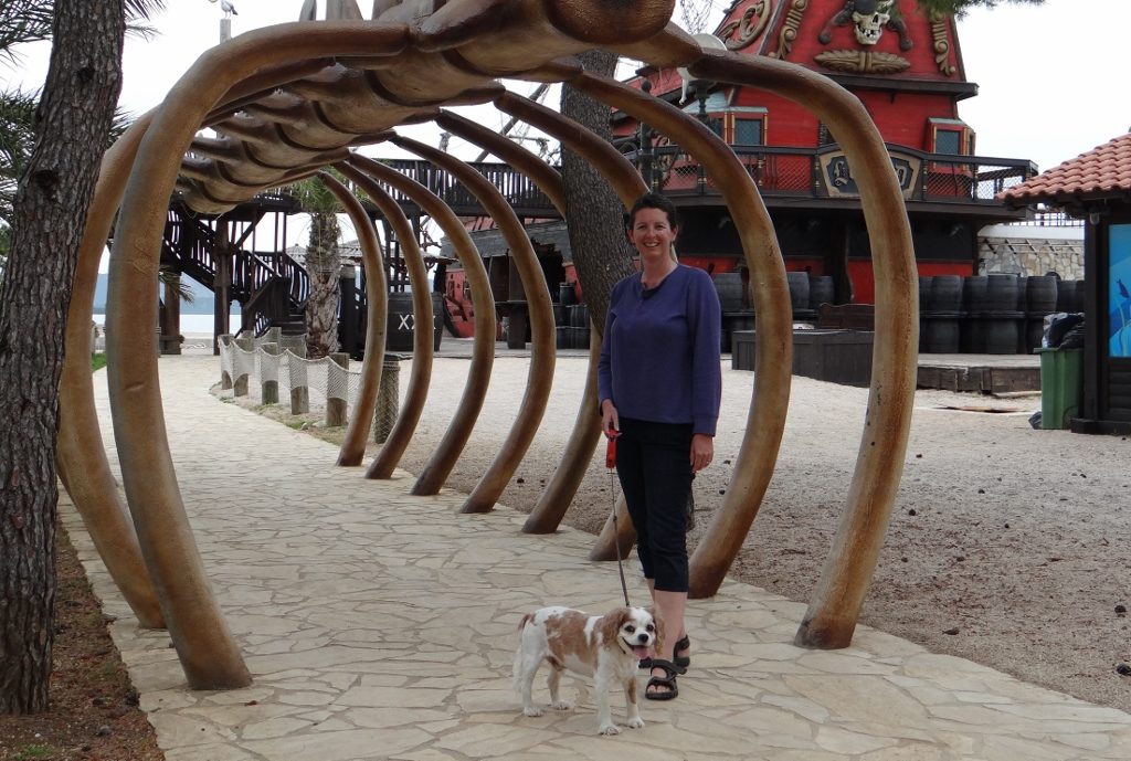 Charlie, bone Charlie, get the bone!