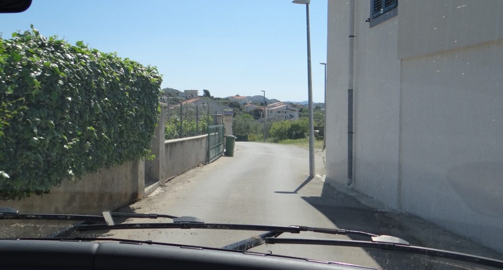 The roads did seem a little tight, until I saw the Concorde and a huge fifth wheeler parked up here!