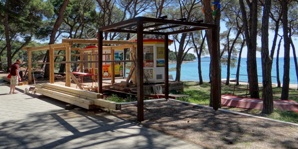 At some point this place will be heaving!