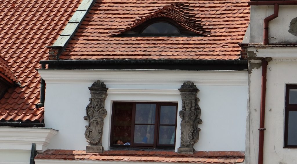 Someone's got a good vantage point over the square