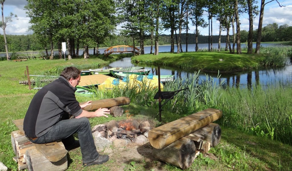 More fire! That's Love Island in the background.