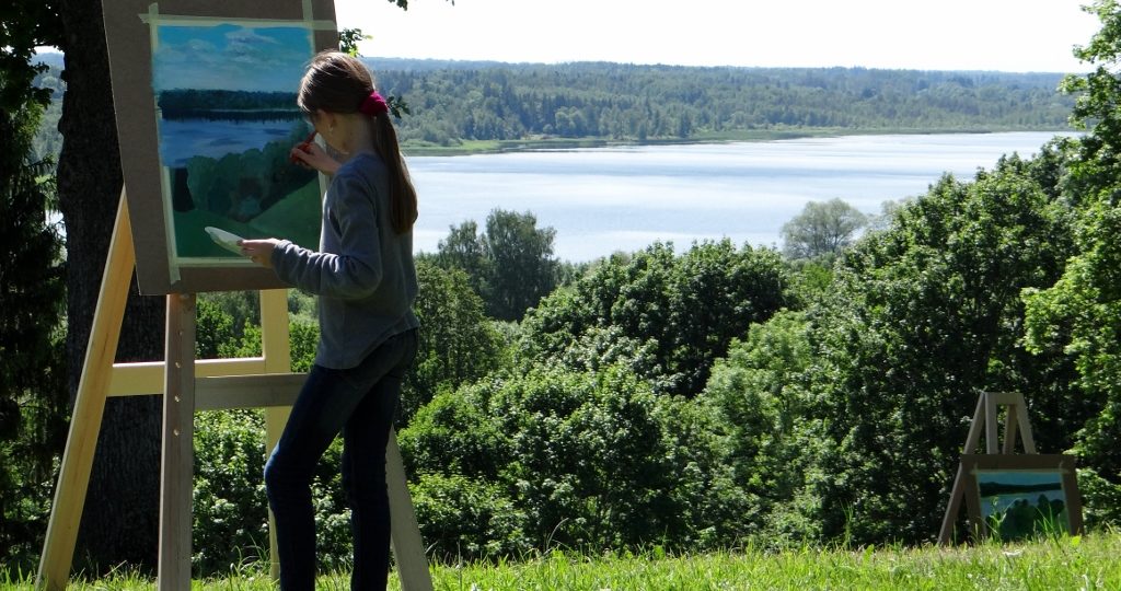 Nippers painting Lake Viljandi