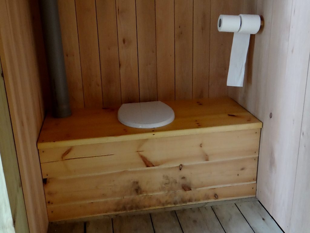 Earth Closet, Estonia