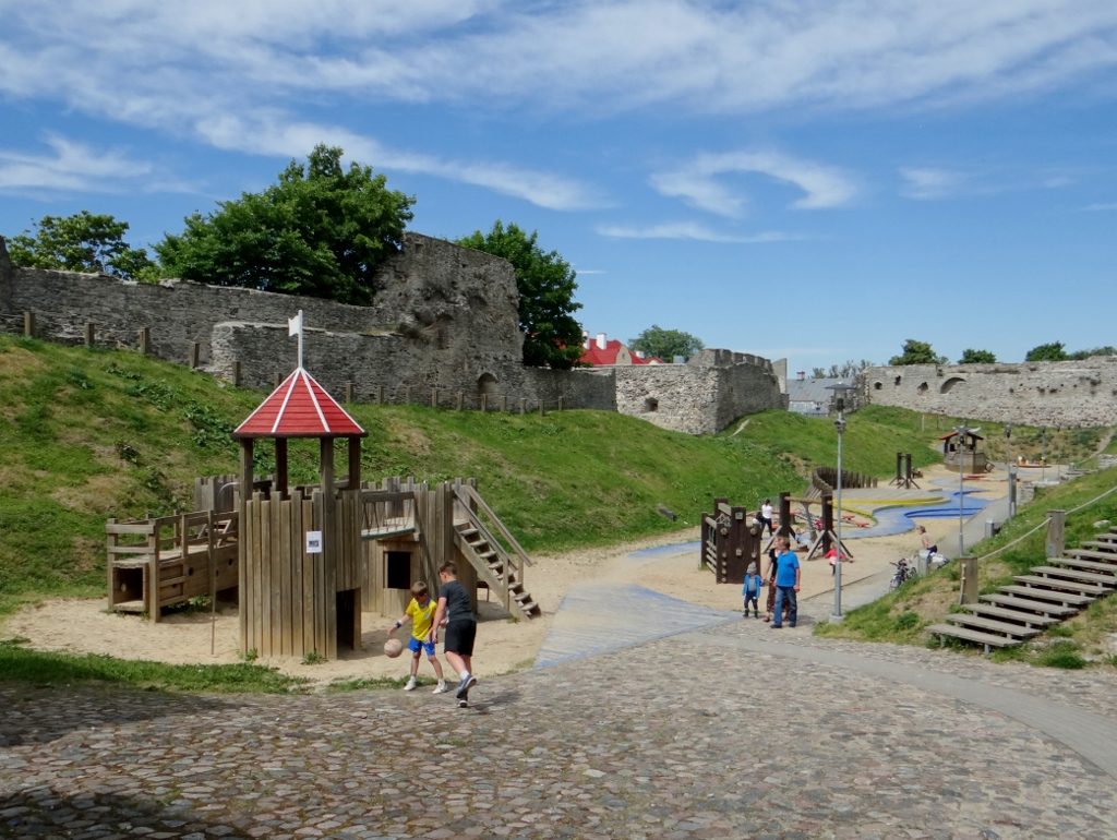 Caste Haapsalu, Estonia