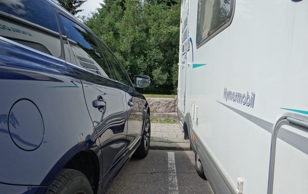 Yep, we're in, we can even get the door open. Just.