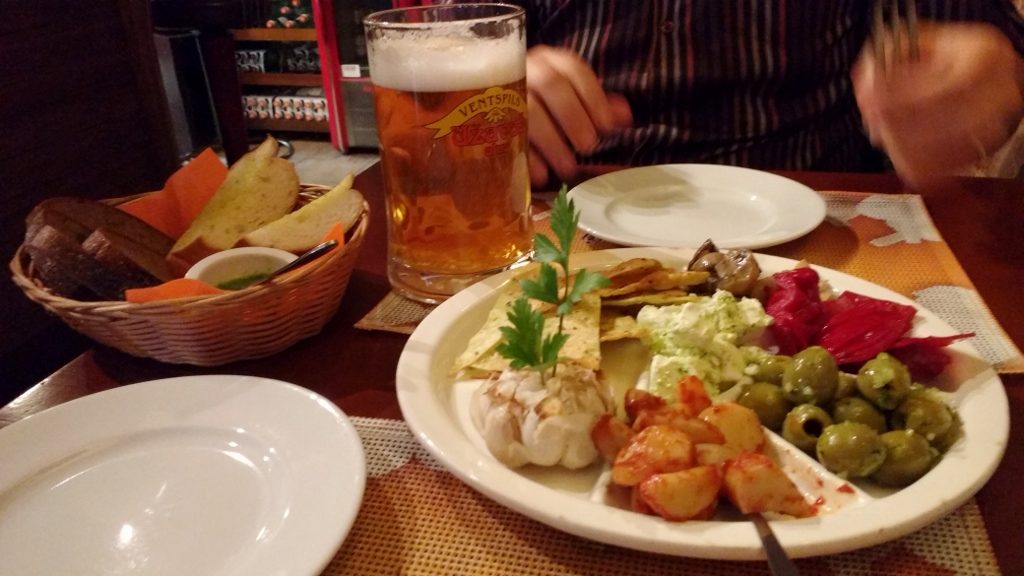 Garlic tapas meal