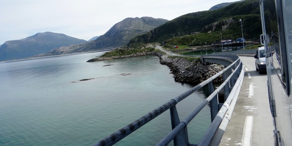 Nice road placement Ju!