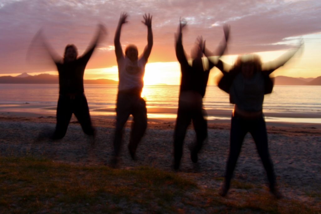 Midnight Sun Silouettes