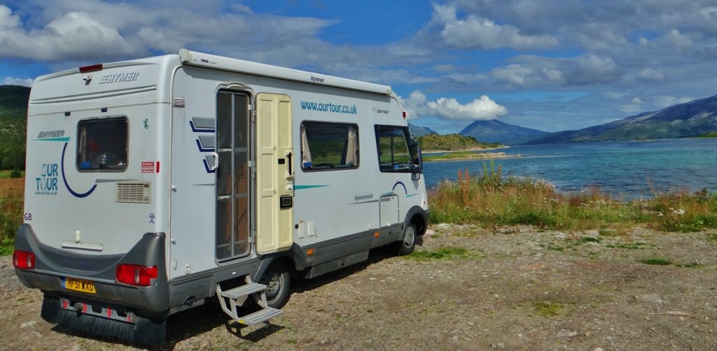 Motorhome parking Kvaefjord Norway