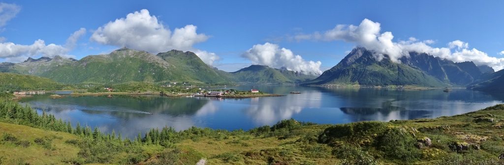 ...sunny day. You can see why we have our finger crossed for good weather?