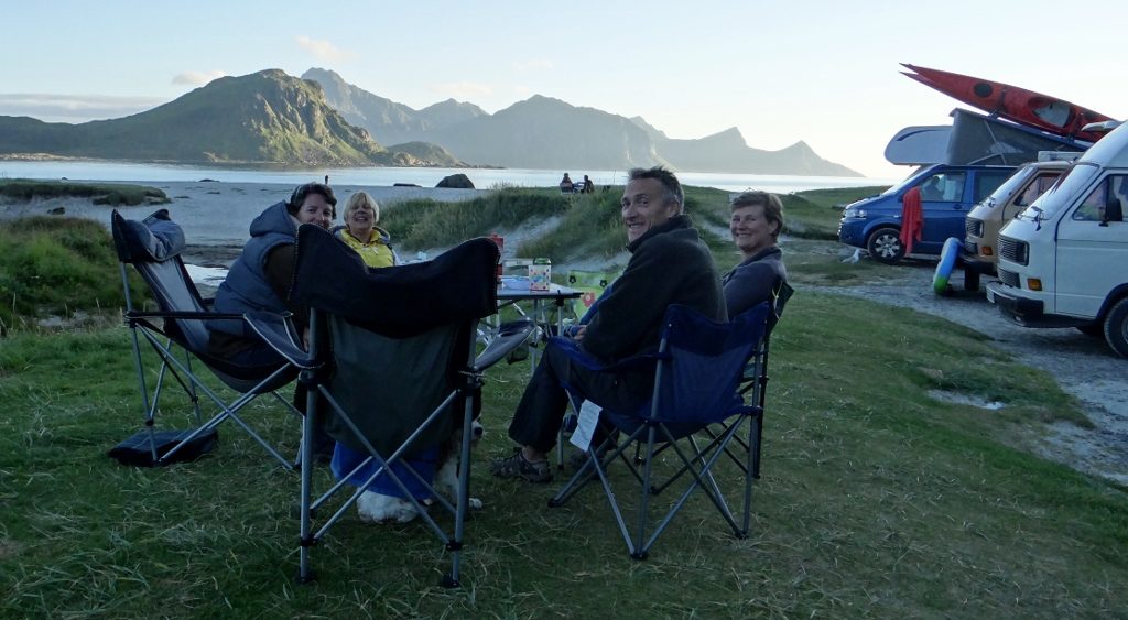 Haukland Beach, a eclectic mix of vanners and campers shared the spot with us in the sunshine. Two tiny rented camper vans from arcticcampers.no arrived, having us marvelling at just how small they were