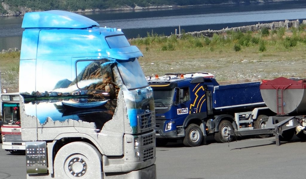 Cool cab art in Mosjøen 