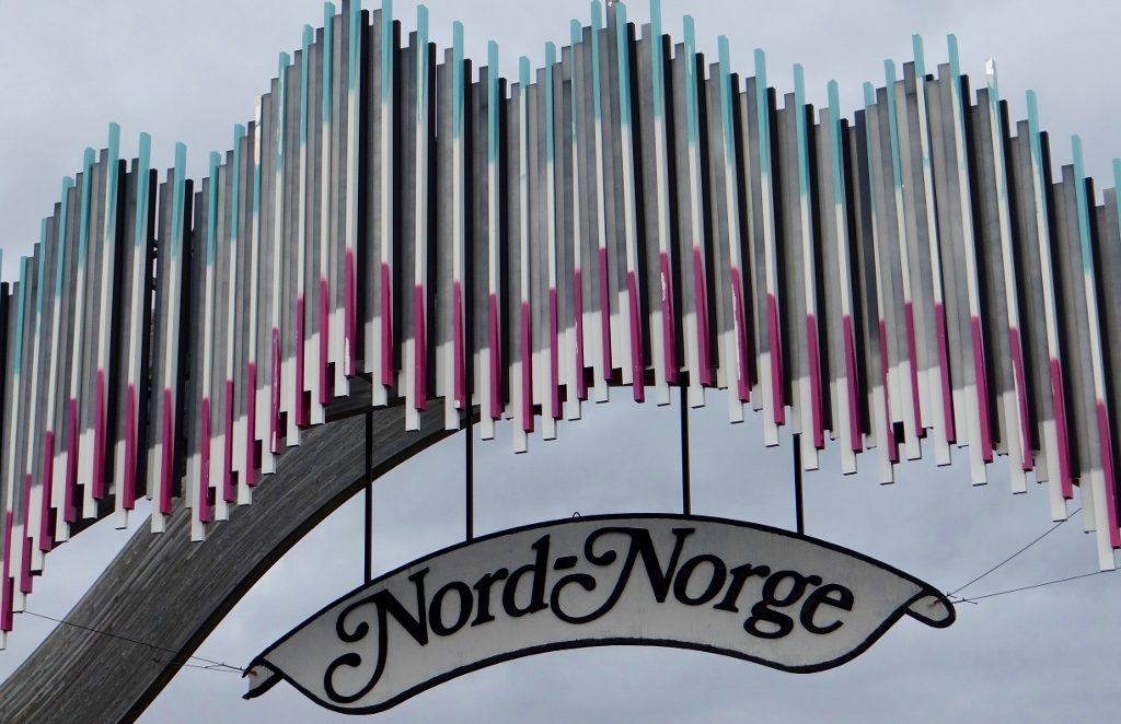 Looking behind us as we entered the 'South'.