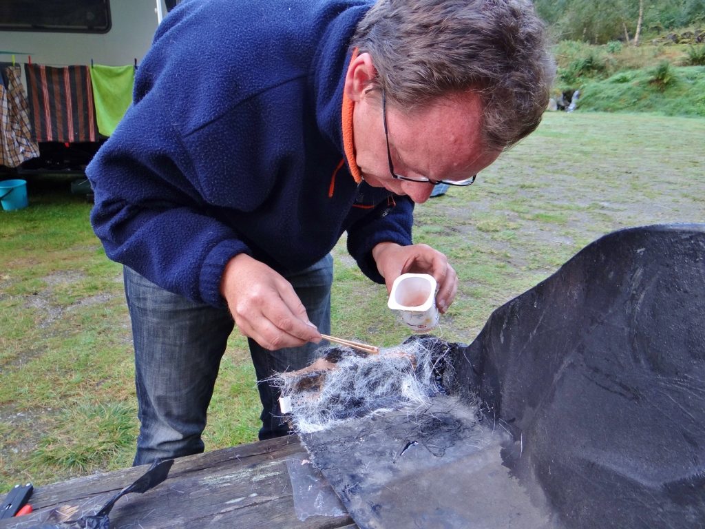 Fibre glass fixing of motorhome