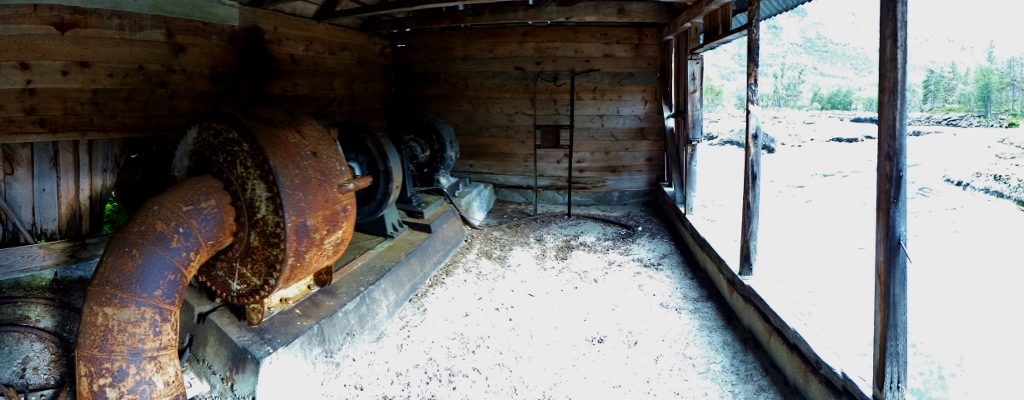 Obviously they're using newer gear than this! Electricity is one thing which is cheap in Norway: about 3p per kWh compared with about 14p per kWh in the UK