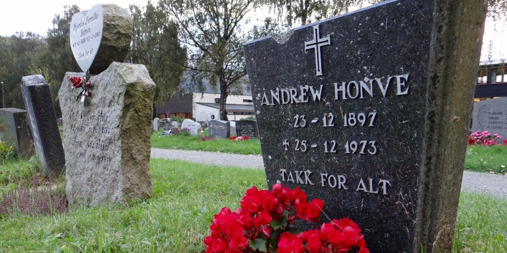A Norwegian's grave in Voss. The simplicity of the statement: Takk for Alt, Thanks for All, touches me deeply