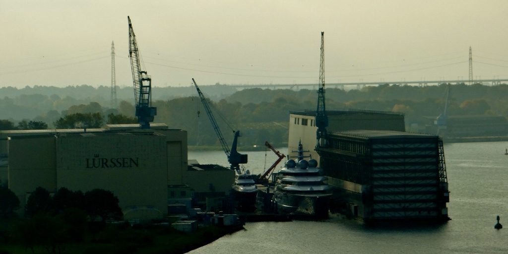Boat builder on Nord Otsee Canal