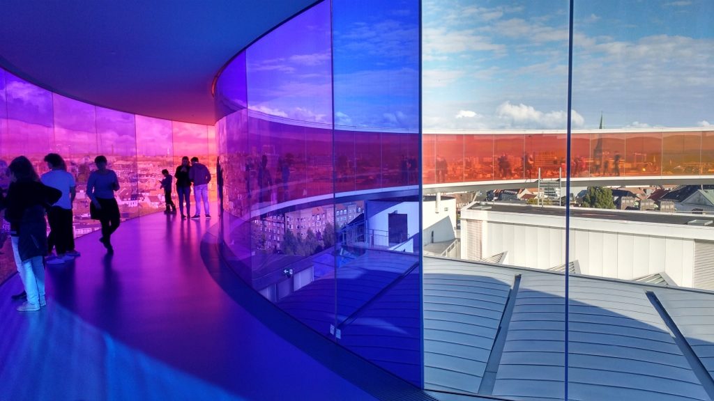 Brilliance in Heaven, Your Rainbow Panorama, Top Floor