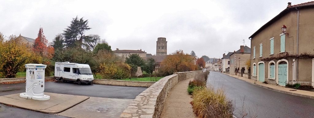 Motorhome Parking Charroux France