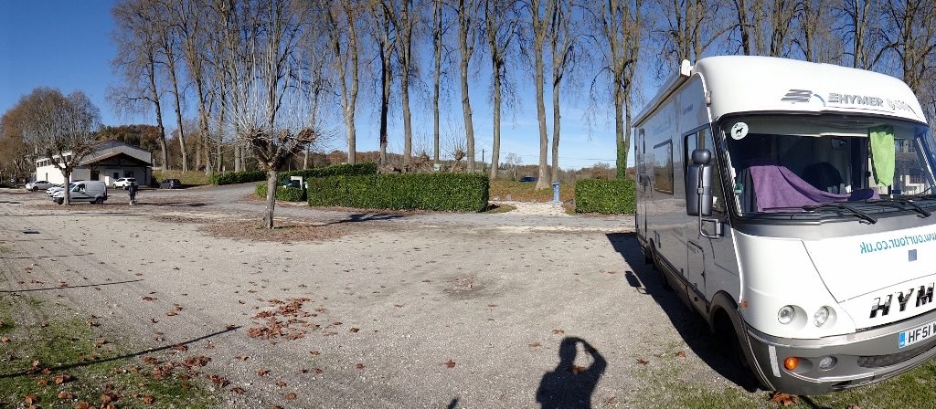 Motorhome Parking Aubeterre-Sur-Dronne