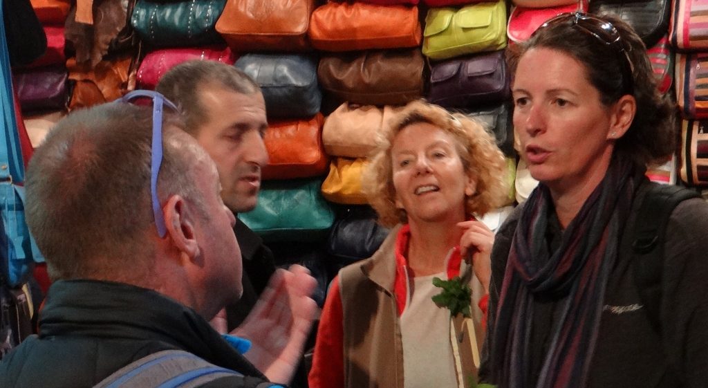 A Fes salesman failing to sell anything to Ju