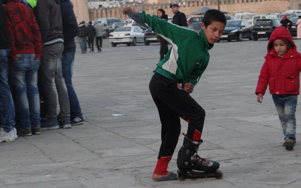 This nipper was having a great time but sadly only had one roller blade