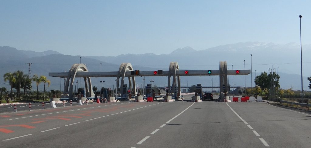 Through the motorway tools with the Middle Atlas as a backdrop, shortly after which I was handed my very first speeding ticket