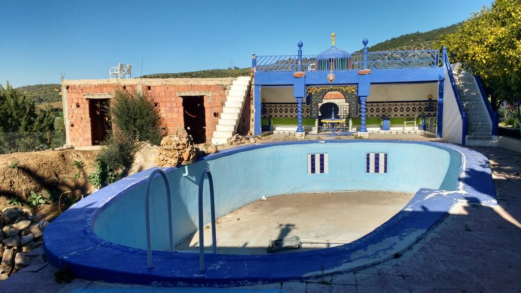 Zerhoun Bellevue's pool and terrace: post apocalypse