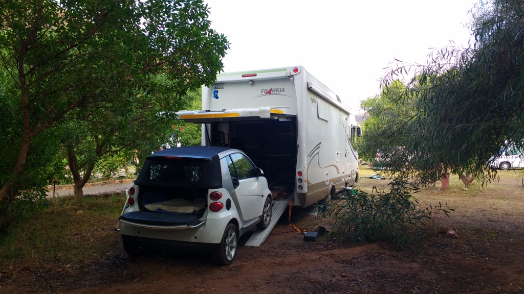 And there were some pretty big motorhomes on the site! These guys left before us