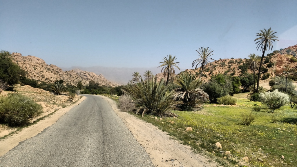 The R104 to Tafraout