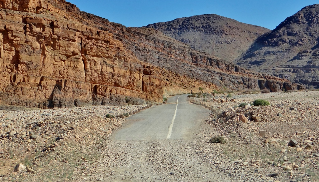 R107 tarmac road Morocco